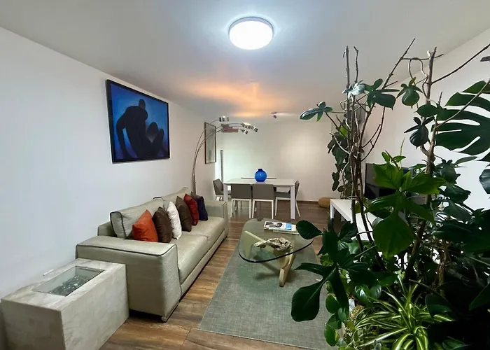 Stylish & Vibrant In The Heart Of Roma Norte *